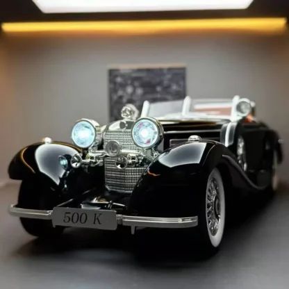 1:18 Benz 500K Toy Cars Alloy Diecast Model Wheel Steering Miniature Vintage Car Rubber Tires Light Sound Vehicle Boy Xmas Gifts 1