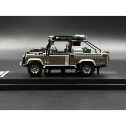 SW In Stock 1:64 Defender Pick Up Silver Many Attachments Diecast Car Model Collection Miniature Toys Street Warrior 3