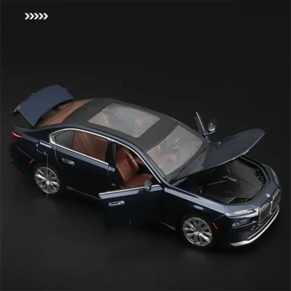 1:24 BMW 7 Series i7 G70 Alloy Luxy Car Model Diecast Metal Toy Limousine Pure Electric Vehicles Car Model Sound Light kids Gift - Image 3