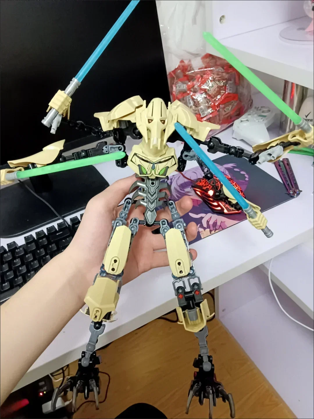 Hot STARS WARS Action Figure General Robot Anime Figure Grievous With Lightsaber Hilt Combat Weapon Model Toy Birthday Gifts