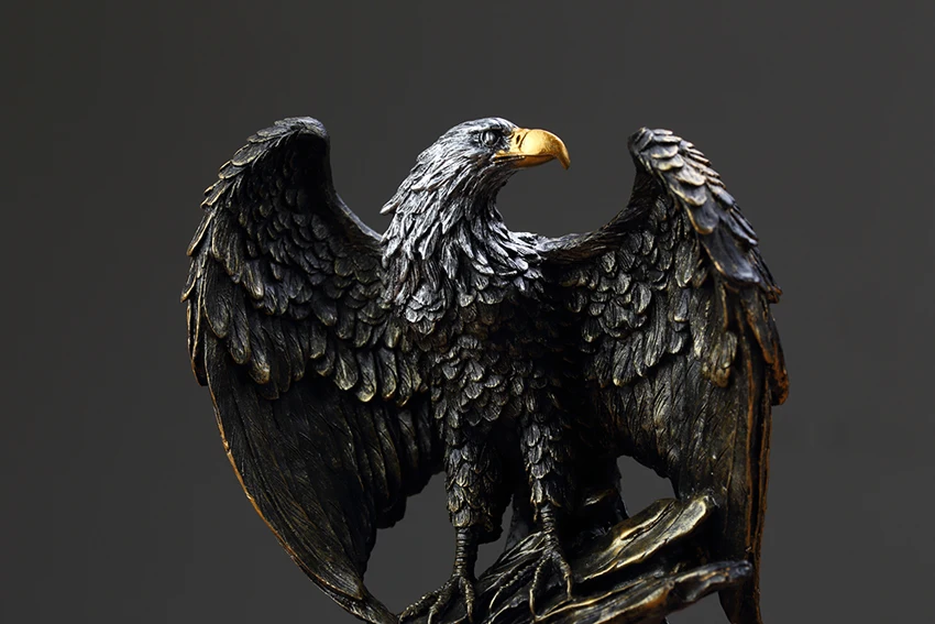 Eagle Statue Resin Ornament, Home Decor Office Decor Statue, Symbol of Wealth Freedom Power, Birthday Holiday Gift